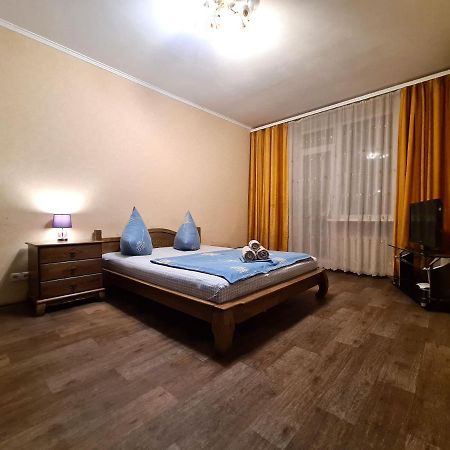 1-Room Luxury Apartment On Sobornyi Avenue 170-V, By Grandhome Zaporizhia Εξωτερικό φωτογραφία