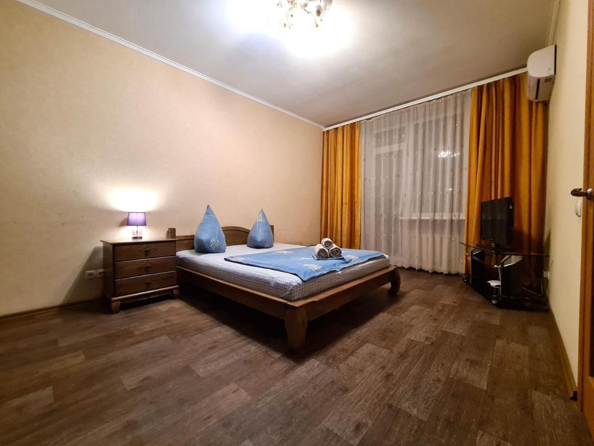 1-Room Luxury Apartment On Sobornyi Avenue 170-V, By Grandhome Zaporizhia Εξωτερικό φωτογραφία
