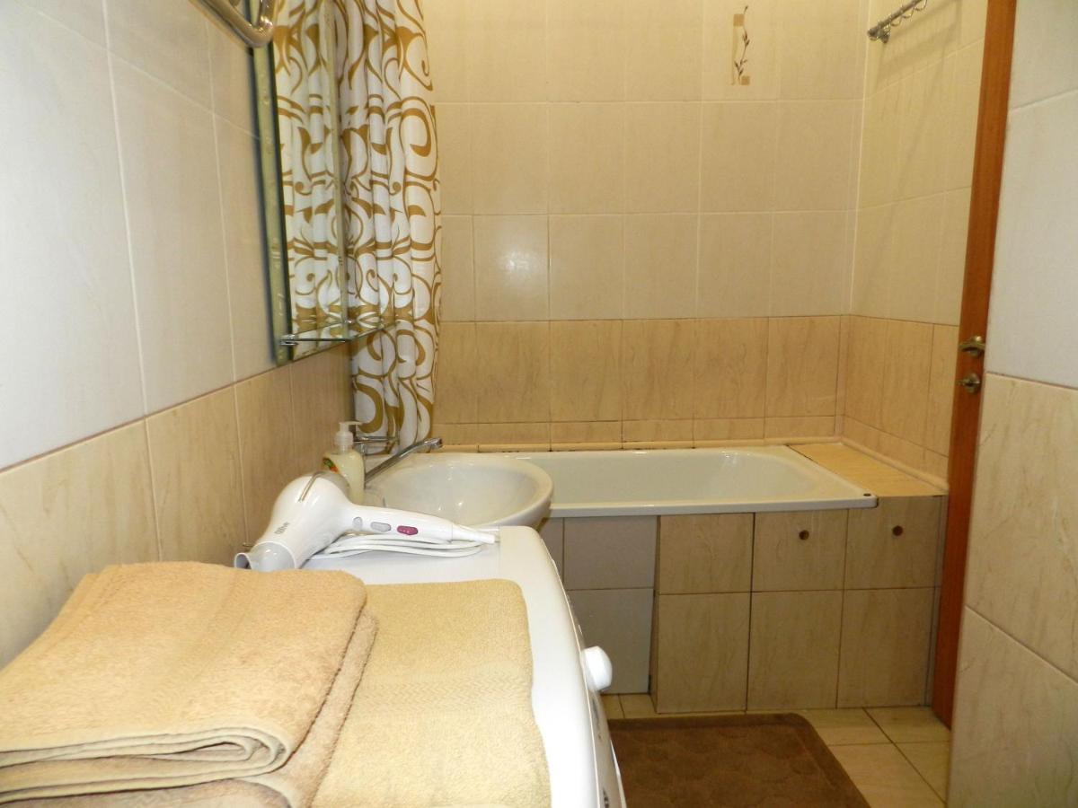 1-Room Luxury Apartment On Sobornyi Avenue 170-V, By Grandhome Zaporizhia Εξωτερικό φωτογραφία